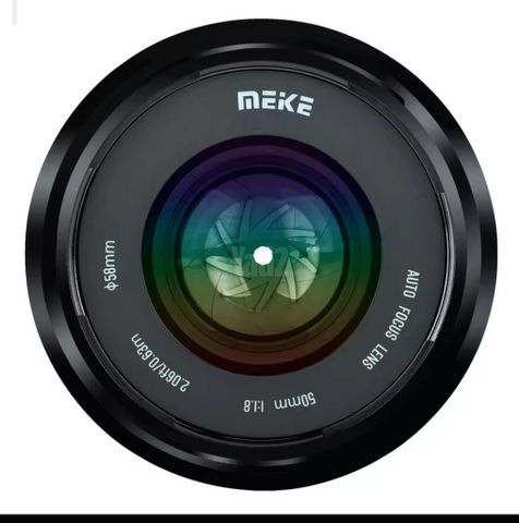 עדשה 50mm 1.8
