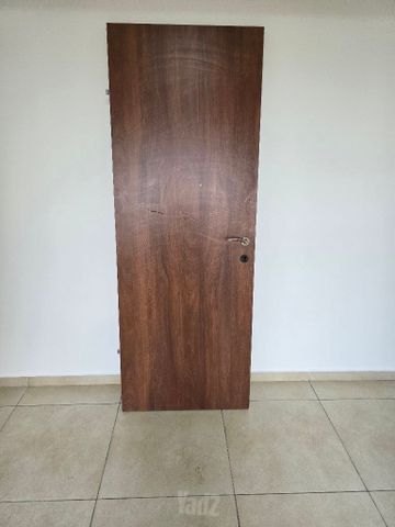 דלתות