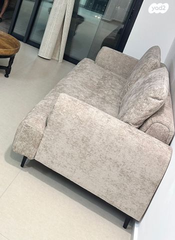 🛋️ למכירה – ספה יוקרתית חדשה לגמרי מבית Garox 🛋️
