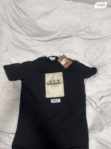 חולצה של Burberry