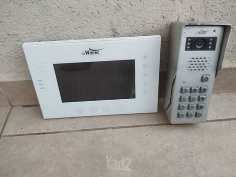 אינטרקום עם מסך