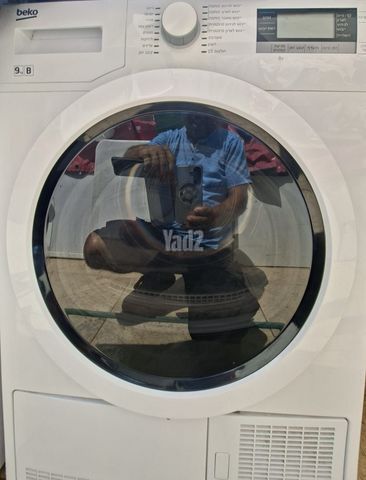 מייבש כביסה 9 ק״ג תקין ושמור.