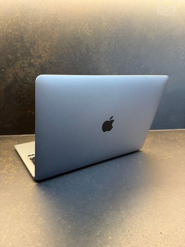 MacBook Pro 13" (2020) | מקבוק
