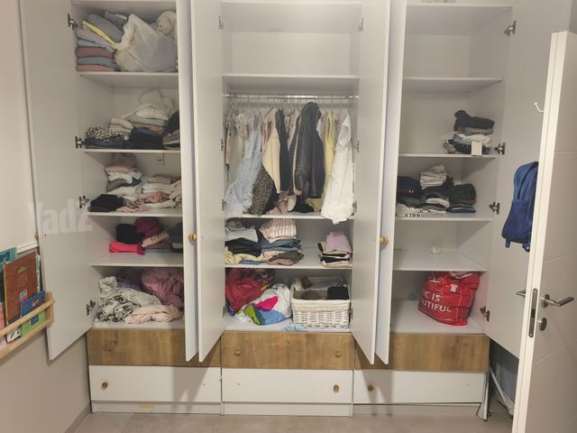 ארון בגדים