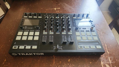 קונטרולר Traktor Kontrol s5