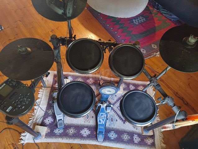 מערכת תופים alesis nitro