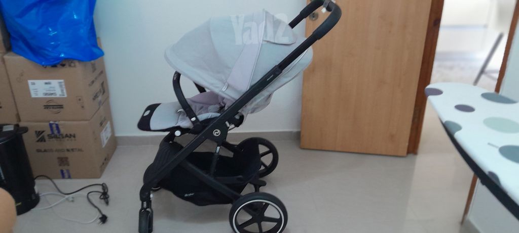 טיולון cybex