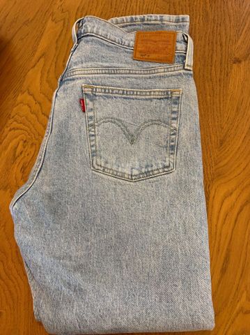 Levis 501 s