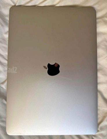 MACBOOK AIR 2020 M1;