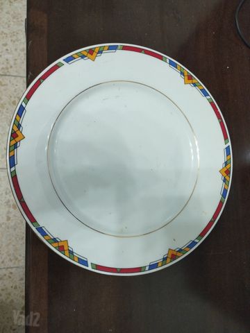 צלחות גדולות