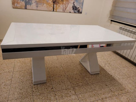 שלחן לסלון