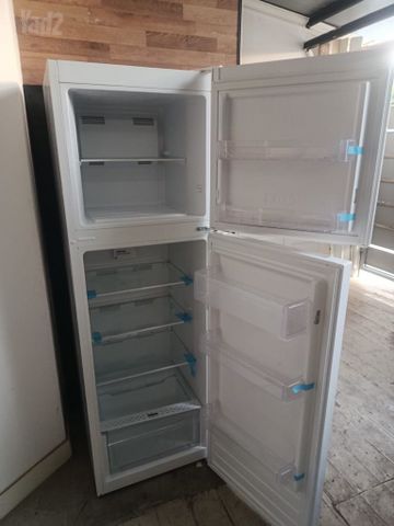 מקרר במצב חדש
