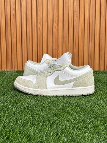 Nike Air Jordan 1 Low SE