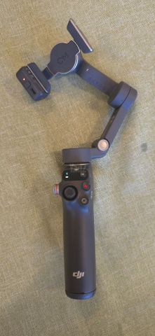 DJI OSMO MOBILE 8 - כמו חדש