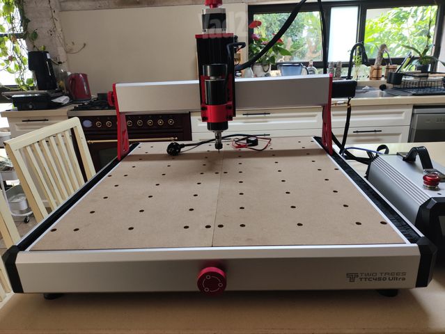 מכונת  CNC חדשה