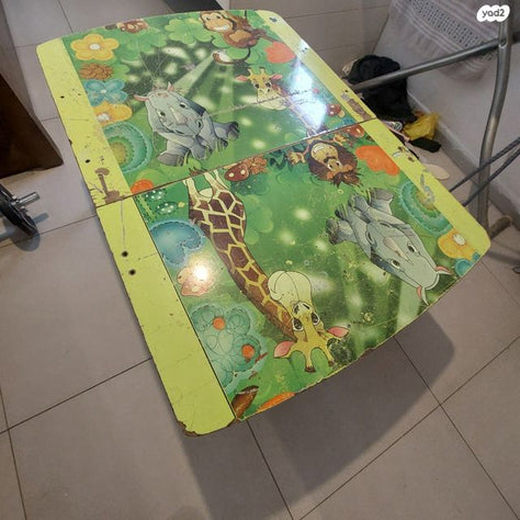 שולחן לילדים