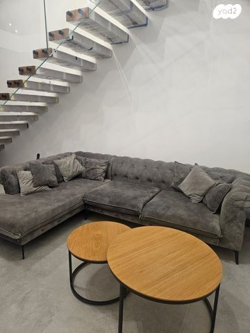 סלון פינתי דגם קפיטונאז'