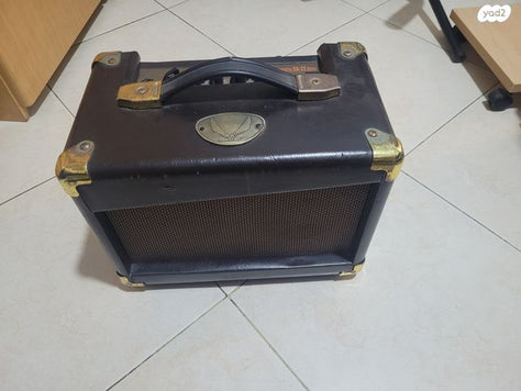 Dean DA-20 Acoustic מגבר
