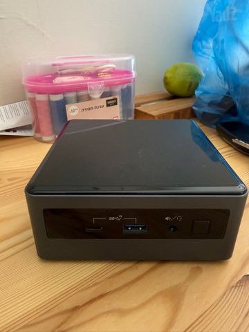 Intel nuc i5