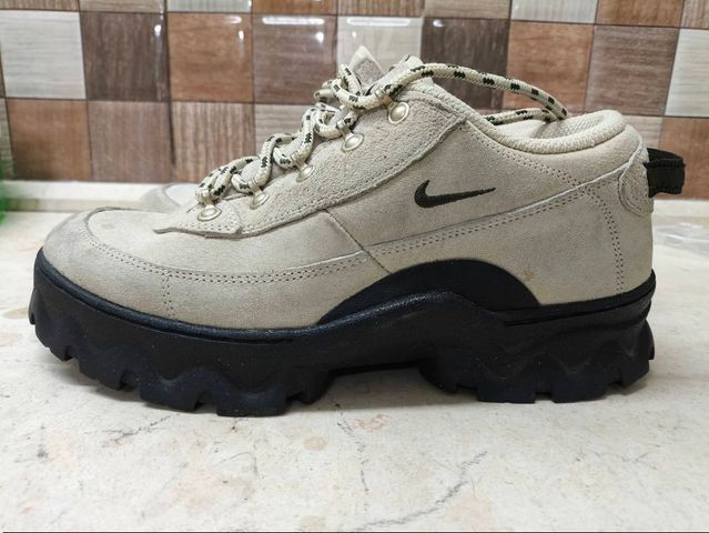 Nike Lahar Low shoes–נעלי נשים