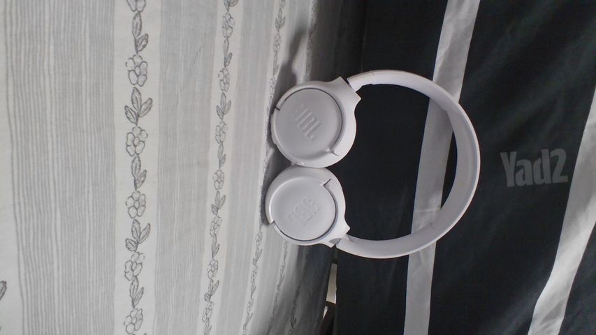 אוזניות JBL
