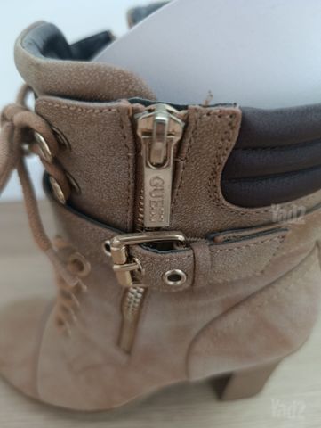 חצי מגף GUESS