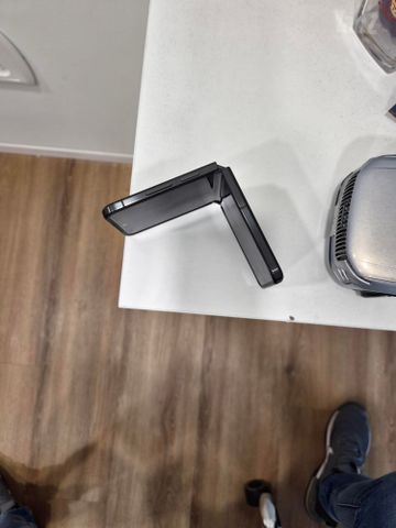 Infinix Zero Flip