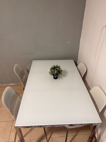 שולחן פינת אוכל