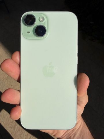 iPhone 15 128 סוללה100%