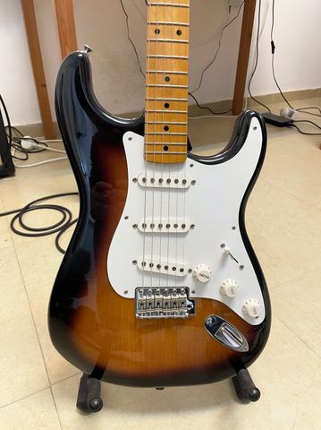 גיטרה Fender Vintera II '50s