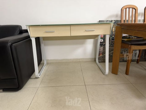 שולחן מחשב