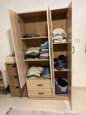 ארון בגדים