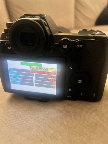 מצלמת  Lumix S1   + 2   עדשות