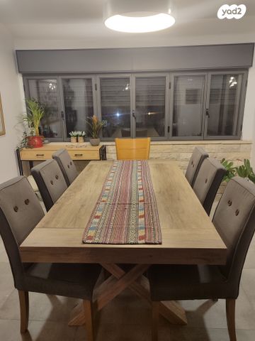 6 כסאות לפינת אוכל