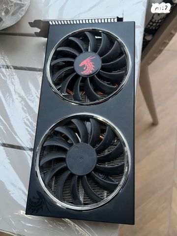 כרטיס מסך Radeon RX 5500 XT