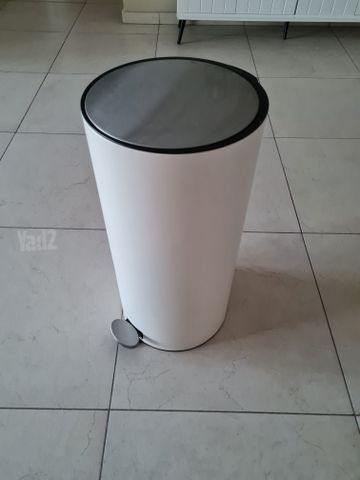 פח אשפה