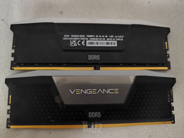 זכרון ראם ddr5 32gb 7200mhz