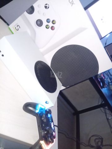 Xbox Series S + שלט מיוחד