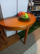 שולחן אוכל