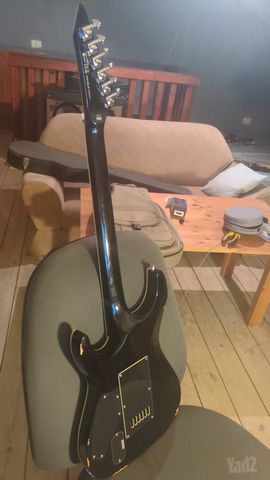 גיטרה חשמלית LTD MH-1000ET