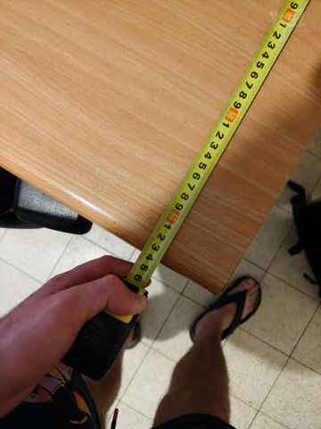 שולחן סטודנט