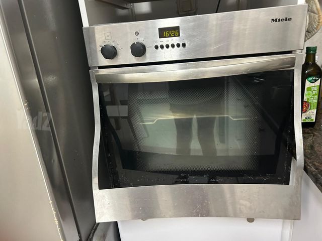 תנור Miele