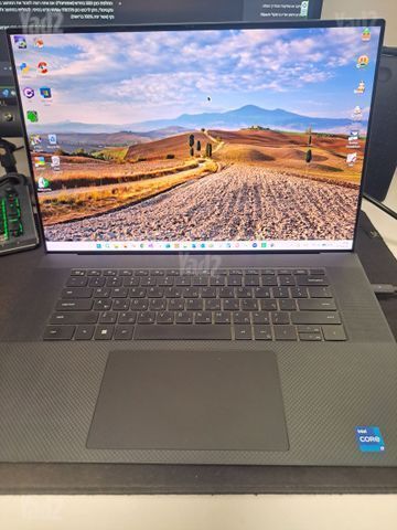 מחשב פרמיום DELL XPS 17 9720
