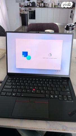 Lenovo X1 Carbon Gen 13 AURA