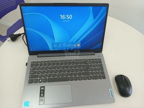 מחשב LENOVO