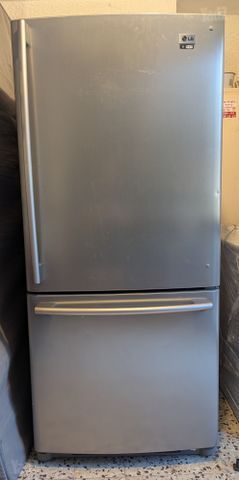 מקרר LG 560L