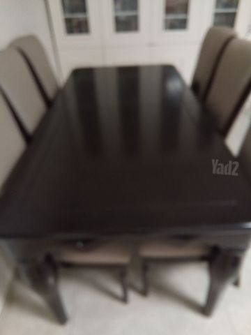 שולחן