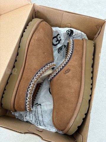 UGG TASMAN 39