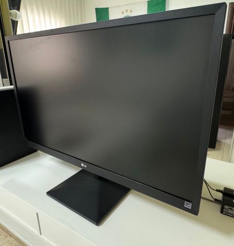 מסך מחשב LG Full HD 27"