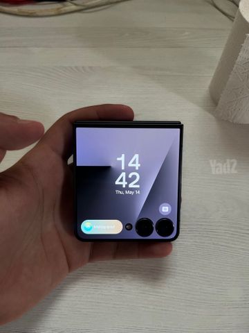 Samsung Galaxy Z Flip 7